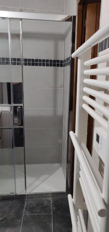 בזייה Detente - Appartement Et Poutres Apparentes מראה חיצוני תמונה