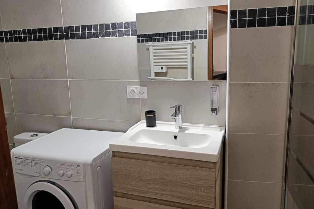 בזייה Detente - Appartement Et Poutres Apparentes מראה חיצוני תמונה